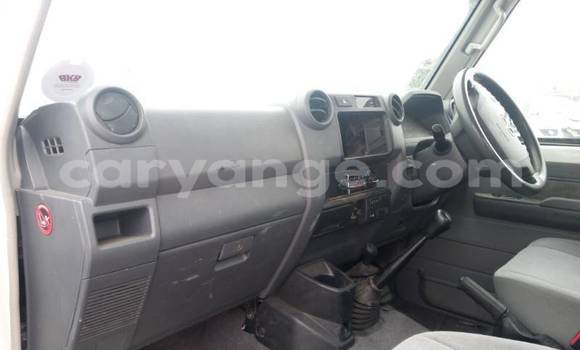 Buy Used Toyota Land Cruiser White Car in Windhoek in Namibia Buy Used Toyota Land Cruiser White Car in Windhoek in Namibia