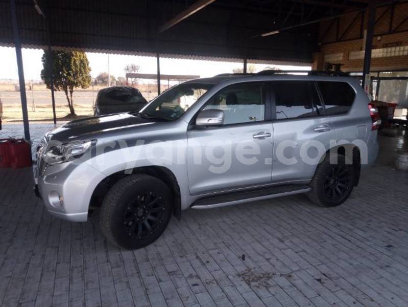 Big with watermark toyota land cruiser prado namibia swakopmund 24858