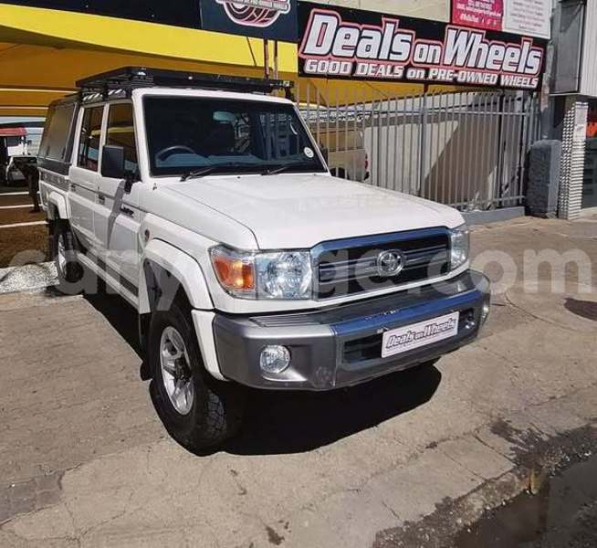 Big with watermark toyota land cruiser namibia windhoek 24864
