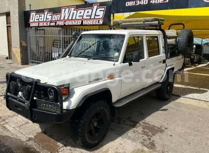 Big with watermark toyota land cruiser namibia windhoek 24867