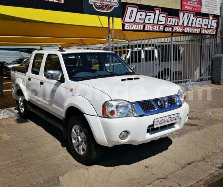 Big with watermark nissan np 300 namibia windhoek 24868