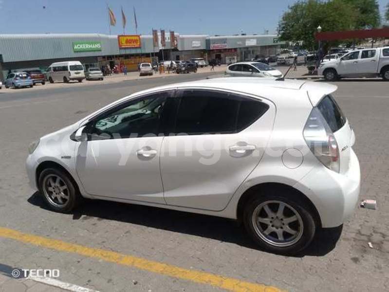 Big with watermark toyota corolla namibia windhoek 24882