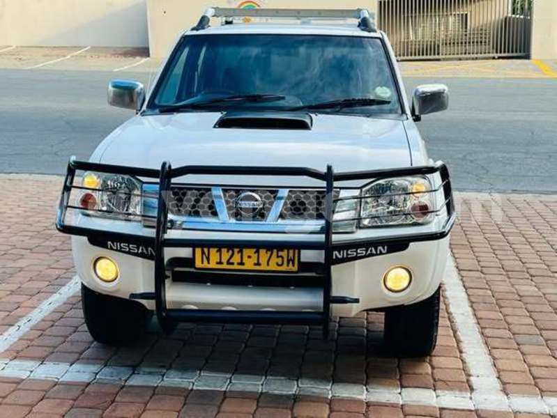 Big with watermark nissan navara namibia windhoek 24884