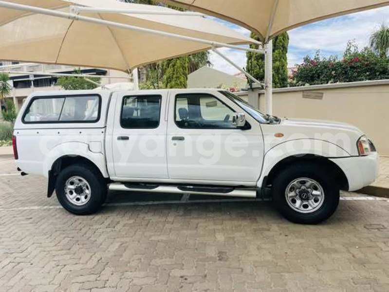 Big with watermark nissan np 300 namibia windhoek 24887