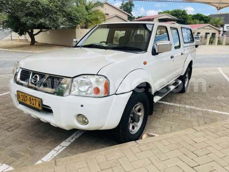 Big with watermark nissan np 300 namibia windhoek 24887
