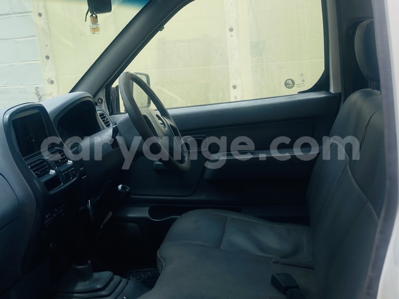 Big with watermark nissan evalia namibia swakopmund 24901