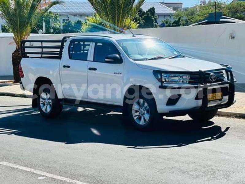 Big with watermark toyota granvia namibia windhoek 24917