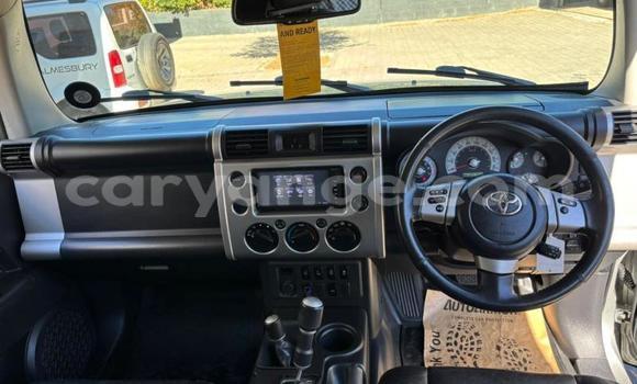 Buy Used Toyota FJ Cruiser Silver Car in Windhoek in Namibia Buy Used Toyota FJ Cruiser Silver Car in Windhoek in Namibia