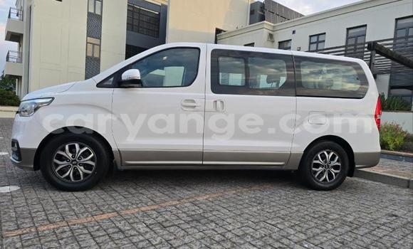 Buy Used Hyundai H1 White Car in Katima Mulilo in Caprivi Buy Used Hyundai H1 White Car in Katima Mulilo in Caprivi