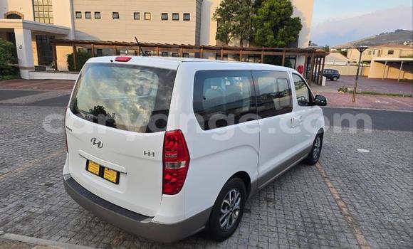 Buy Used Hyundai H1 White Car in Katima Mulilo in Caprivi Buy Used Hyundai H1 White Car in Katima Mulilo in Caprivi