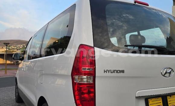 Buy Used Hyundai H1 White Car in Katima Mulilo in Caprivi Buy Used Hyundai H1 White Car in Katima Mulilo in Caprivi