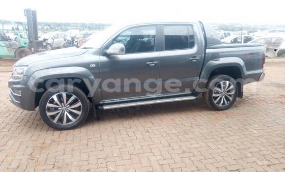 Buy Used Volkswagen Amarok Beige Car in Gobabis in Omaheke