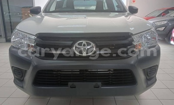 Buy Used Toyota Hilux White Car in Gobabis in Omaheke Buy Used Toyota Hilux White Car in Gobabis in Omaheke