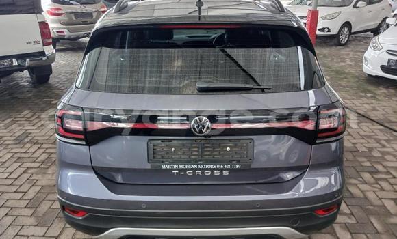 Buy Used Volkswagen T-Roc Black Car in Gobabis in Omaheke Buy Used Volkswagen T-Roc Black Car in Gobabis in Omaheke