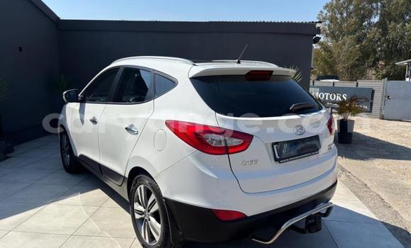 Buy Used Hyundai Ix35 White Car in Gobabis in Omaheke Buy Used Hyundai Ix35 White Car in Gobabis in Omaheke