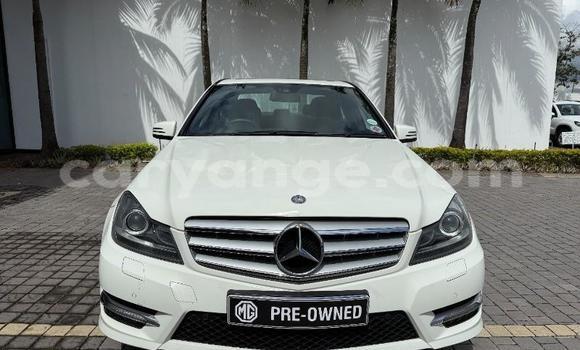 Buy Used Mercedes-Benz C–Class White Car in Gobabis in Omaheke Buy Used Mercedes-Benz C–Class White Car in Gobabis in Omaheke
