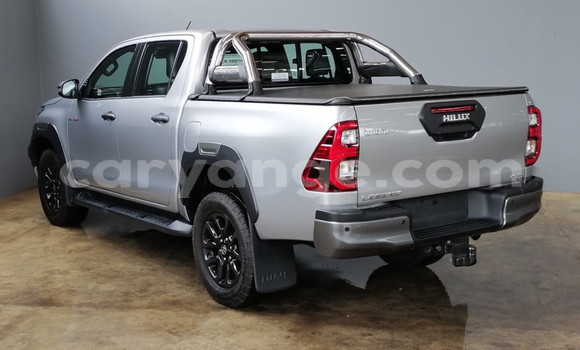 Buy Used Toyota Hilux Silver Car in Gobabis in Omaheke Buy Used Toyota Hilux Silver Car in Gobabis in Omaheke