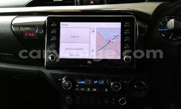 Buy Used Toyota Hilux Silver Car in Gobabis in Omaheke Buy Used Toyota Hilux Silver Car in Gobabis in Omaheke