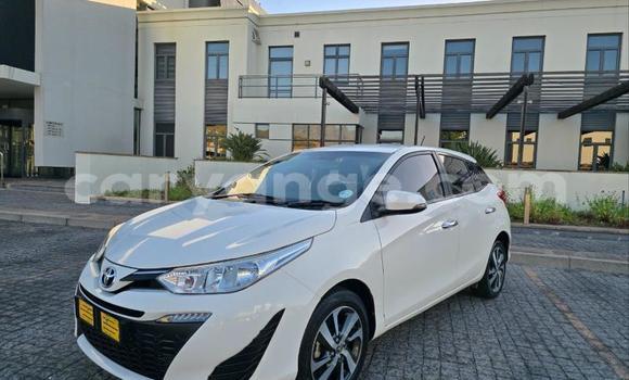 Buy Used Toyota Yaris White Car in Gobabis in Omaheke Buy Used Toyota Yaris White Car in Gobabis in Omaheke
