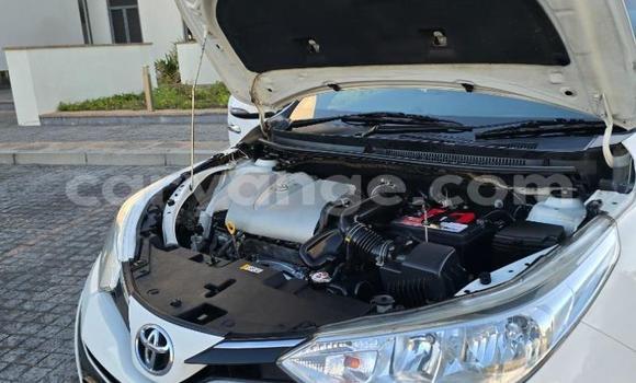 Buy Used Toyota Yaris White Car in Gobabis in Omaheke Buy Used Toyota Yaris White Car in Gobabis in Omaheke