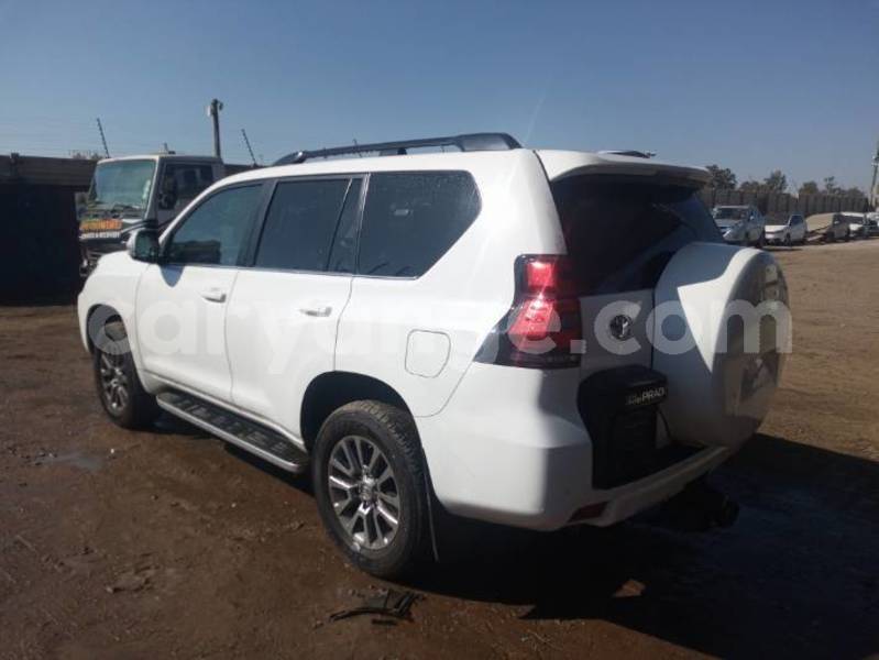 Big with watermark toyota prado namibia walvis bay 25000