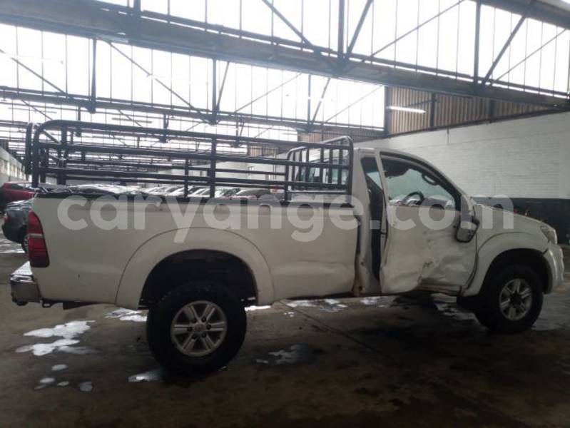 Big with watermark toyota hilux namibia grootfontein 25005
