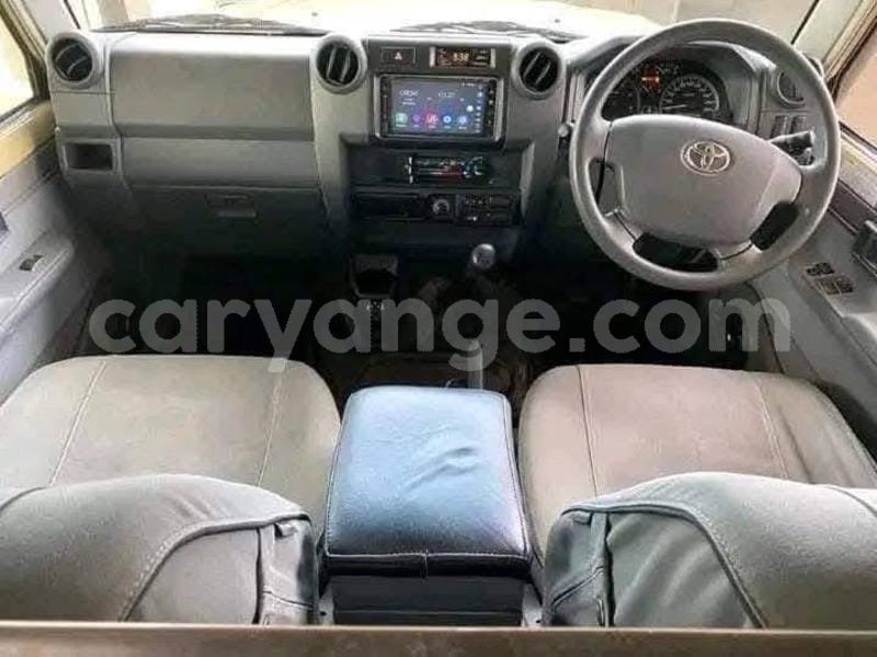 Big with watermark toyota land cruiser namibia windhoek 25008