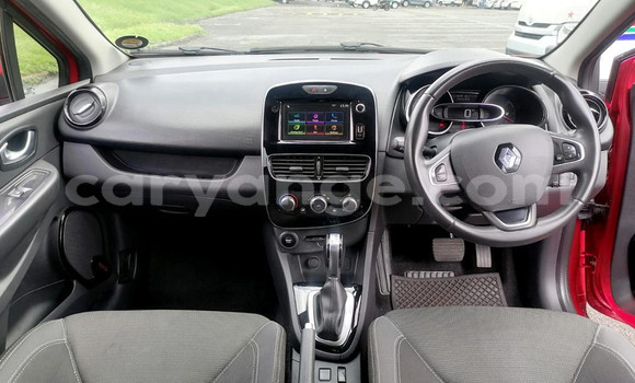 Buy Used Renault Clio Red Car in Gobabis in Omaheke Buy Used Renault Clio Red Car in Gobabis in Omaheke