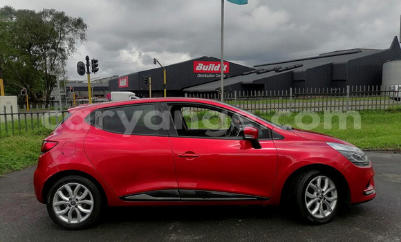 Buy Used Renault Clio Red Car in Gobabis in Omaheke Buy Used Renault Clio Red Car in Gobabis in Omaheke