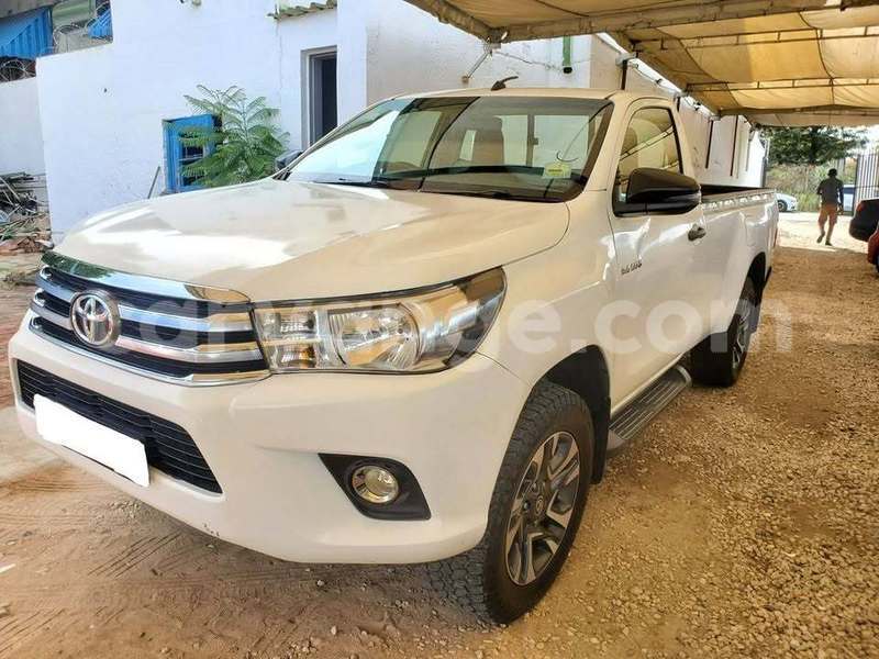 Big with watermark toyota hilux namibia windhoek 25017