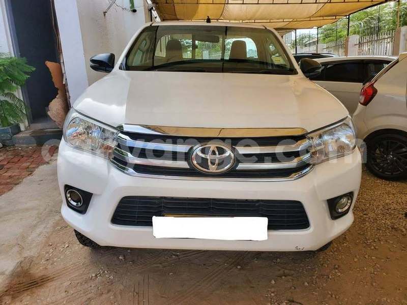 Big with watermark toyota hilux namibia windhoek 25017