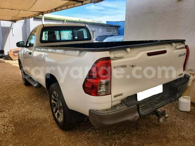 Big with watermark toyota hilux namibia windhoek 25017