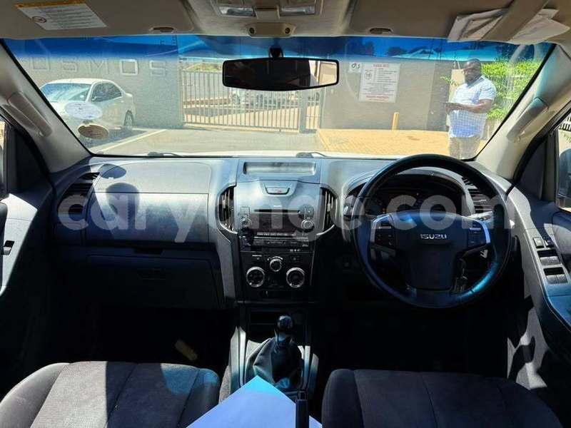 Big with watermark isuzu kb namibia windhoek 25019