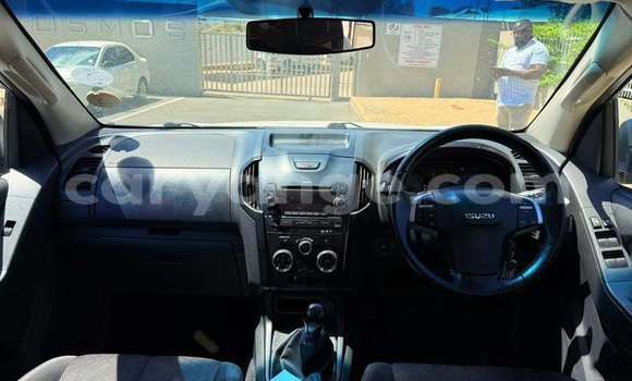 Buy Used Isuzu KB White Car in Windhoek in Namibia Buy Used Isuzu KB White Car in Windhoek in Namibia