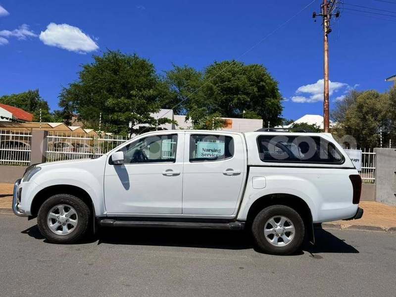 Big with watermark isuzu kb namibia windhoek 25019