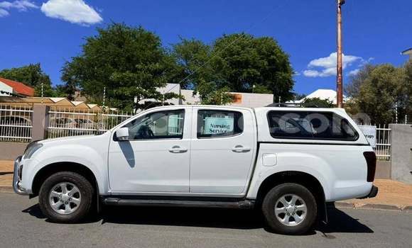 Buy Used Isuzu KB White Car in Windhoek in Namibia Buy Used Isuzu KB White Car in Windhoek in Namibia