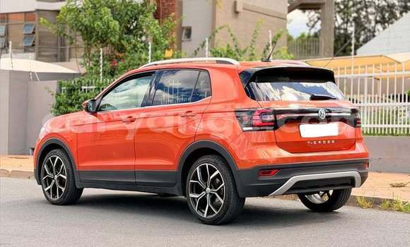 Buy Used Volkswagen T-Roc Red Car in Windhoek in Namibia Buy Used Volkswagen T-Roc Red Car in Windhoek in Namibia