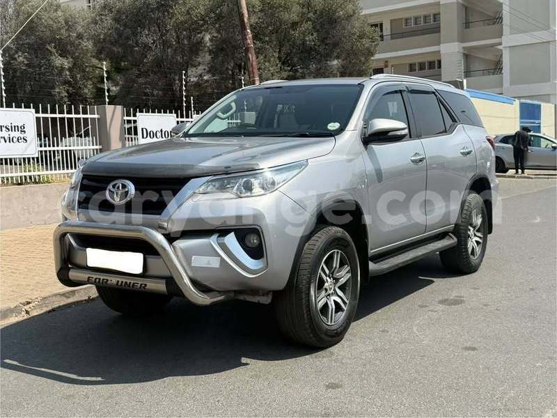 Big with watermark toyota fortuner namibia windhoek 25037