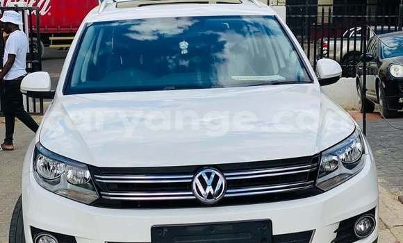 Buy Used Volkswagen Tiguan White Car in Windhoek in Namibia Buy Used Volkswagen Tiguan White Car in Windhoek in Namibia