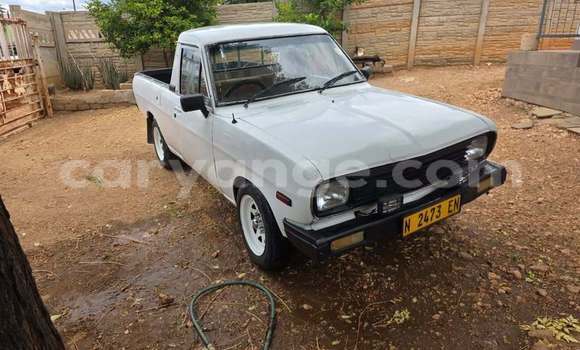 Buy Used Toyota Hilux Surf White Car in Windhoek in Namibia