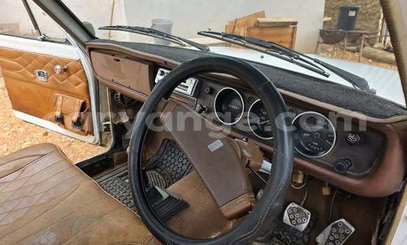 Buy Used Toyota Hilux Surf White Car in Windhoek in Namibia Buy Used Toyota Hilux Surf White Car in Windhoek in Namibia