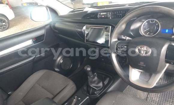 Buy Used Toyota Hilux White Car in Windhoek in Namibia Buy Used Toyota Hilux White Car in Windhoek in Namibia