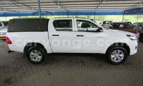 Buy Used Toyota Hilux White Car in Windhoek in Namibia Buy Used Toyota Hilux White Car in Windhoek in Namibia