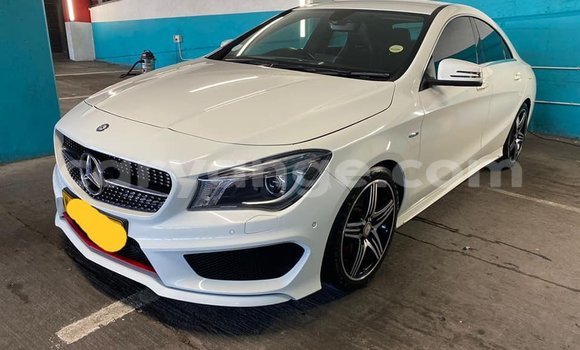 Buy Used Mercedes-Benz CL–Class White Car in Windhoek in Namibia Buy Used Mercedes-Benz CL–Class White Car in Windhoek in Namibia