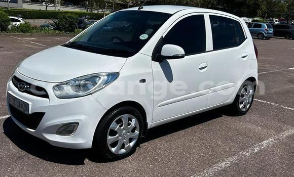 Acheter Occasion Voiture Hyundai i10 Blanc à Gobabis, Omaheke