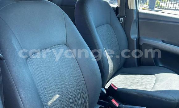 Acheter Occasion Voiture Hyundai i10 Blanc à Gobabis, Omaheke Acheter Occasion Voiture Hyundai i10 Blanc à Gobabis, Omaheke