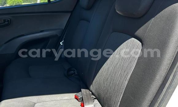 Acheter Occasion Voiture Hyundai i10 Blanc à Gobabis, Omaheke Acheter Occasion Voiture Hyundai i10 Blanc à Gobabis, Omaheke