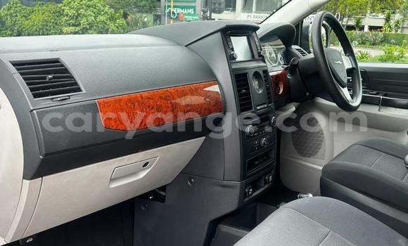 Acheter Occasion Voiture Chrysler Dynasty Rouge à Gobabis, Omaheke Acheter Occasion Voiture Chrysler Dynasty Rouge à Gobabis, Omaheke