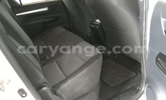 Acheter Occasion Voiture Toyota Hilux Blanc à Gobabis, Omaheke Acheter Occasion Voiture Toyota Hilux Blanc à Gobabis, Omaheke