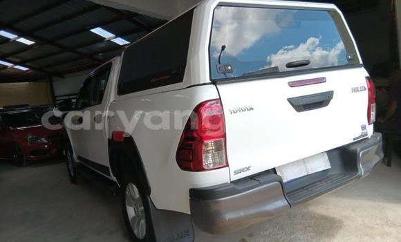 Acheter Occasion Voiture Toyota Hilux Blanc à Gobabis, Omaheke Acheter Occasion Voiture Toyota Hilux Blanc à Gobabis, Omaheke
